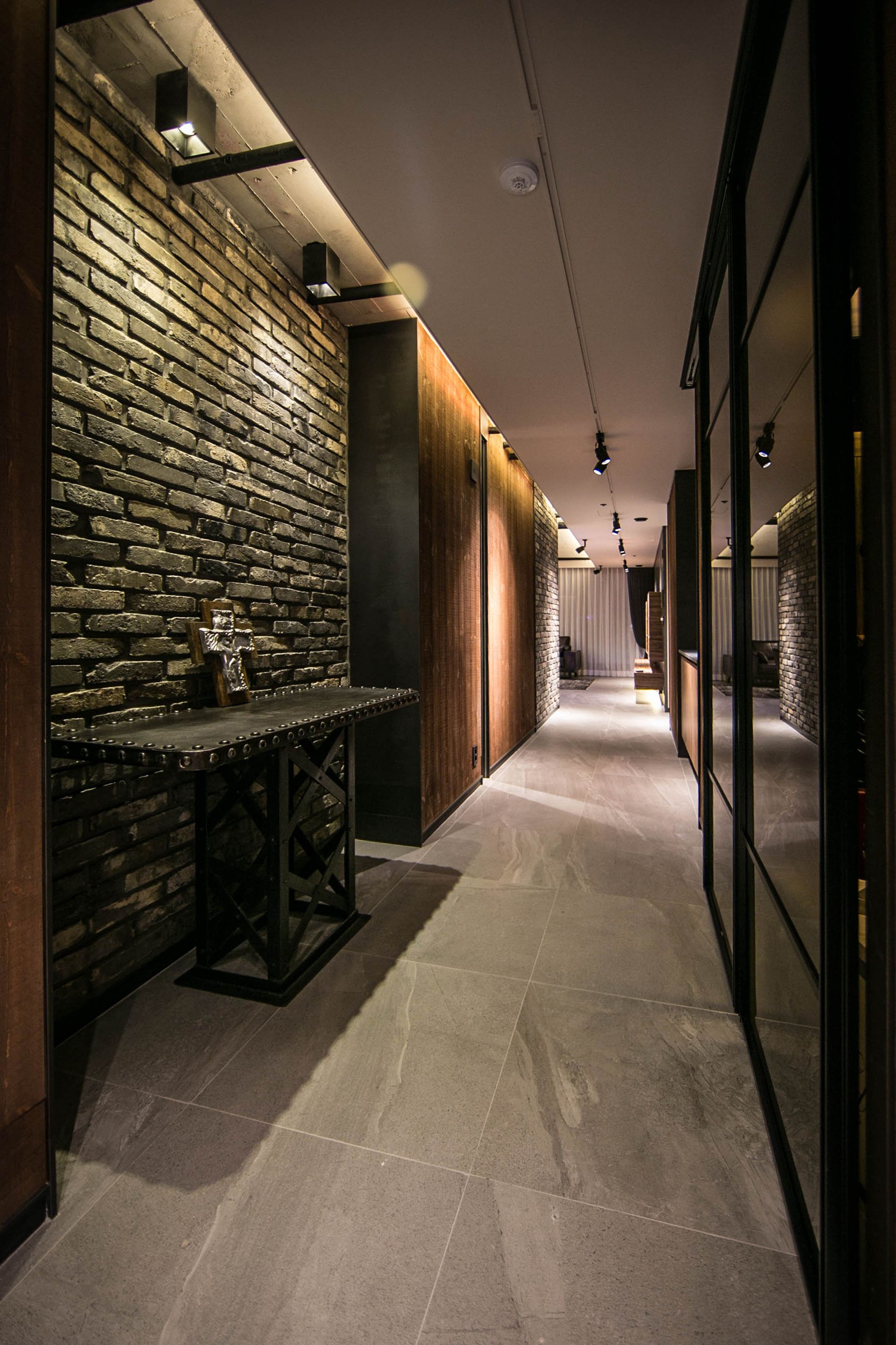 Gajwa Hanhwa Residence Renewal interior project image 2