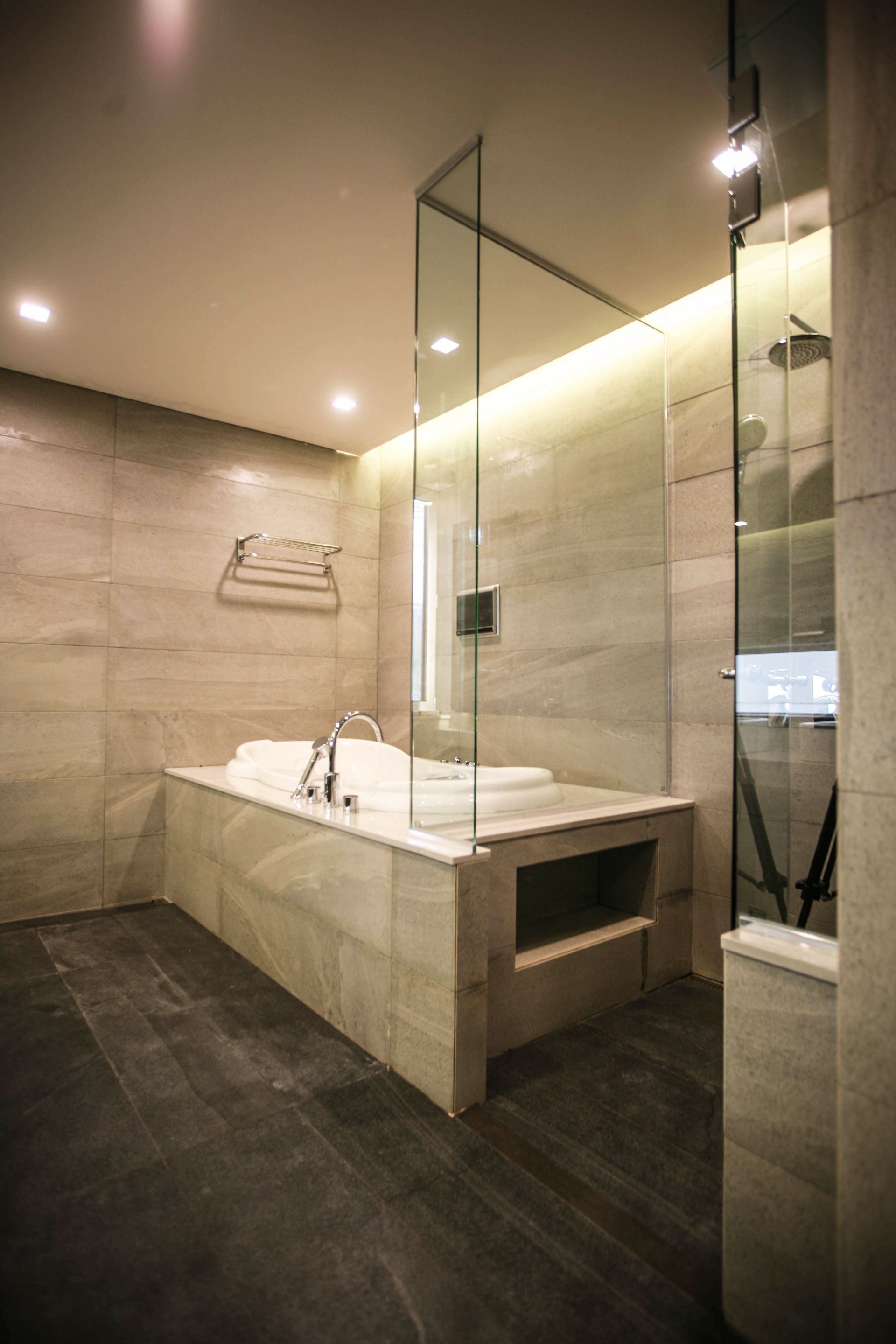 Sonew Park Townhouse Renewal interior project image 14