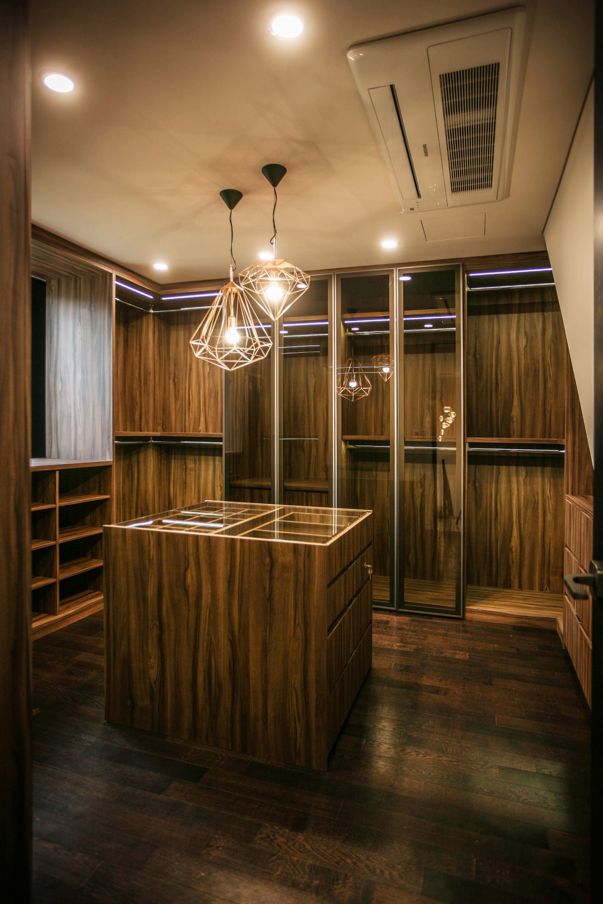 Sonew Park Townhouse Renewal interior project image 10