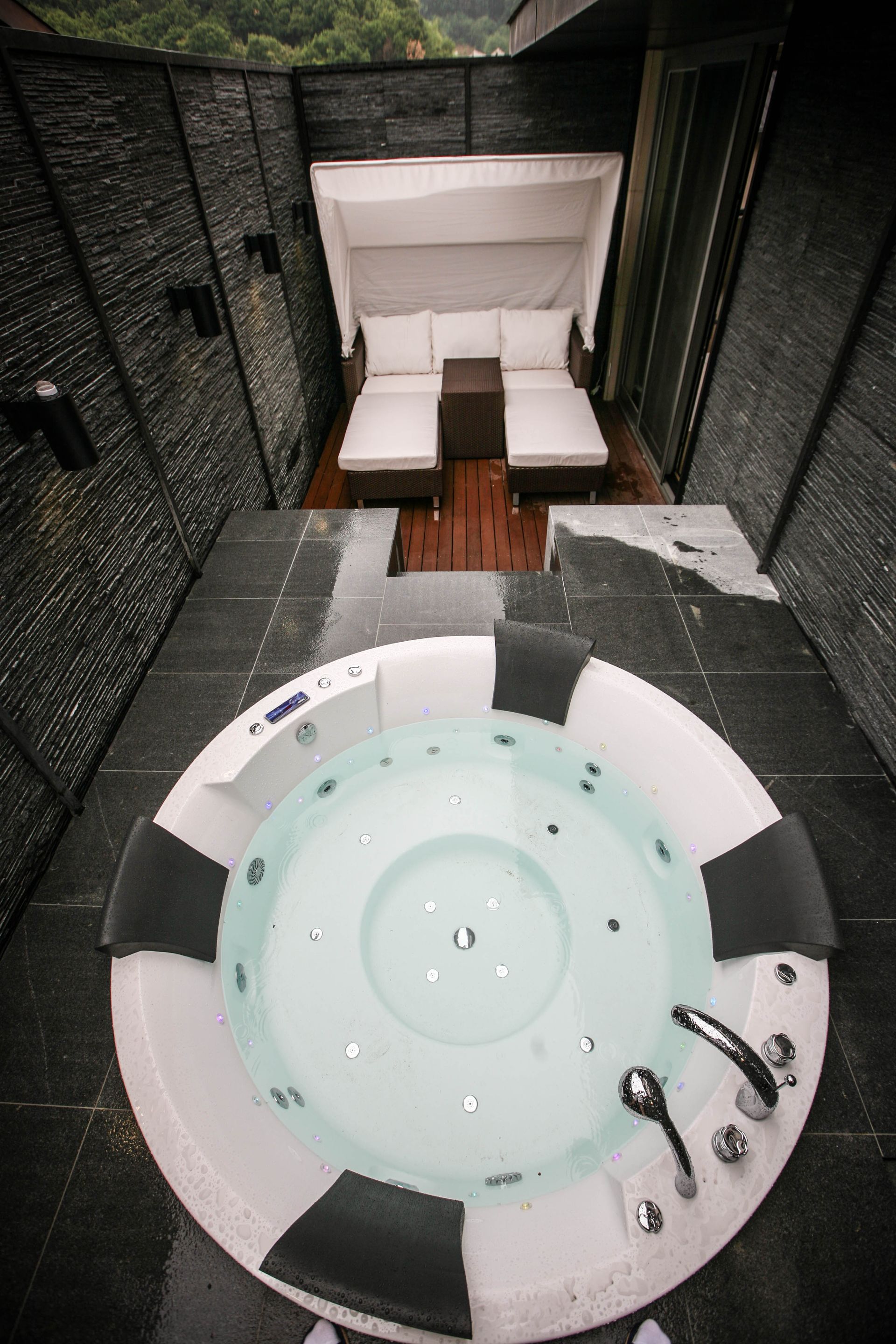 Sonew Park Townhouse Renewal interior project image 16