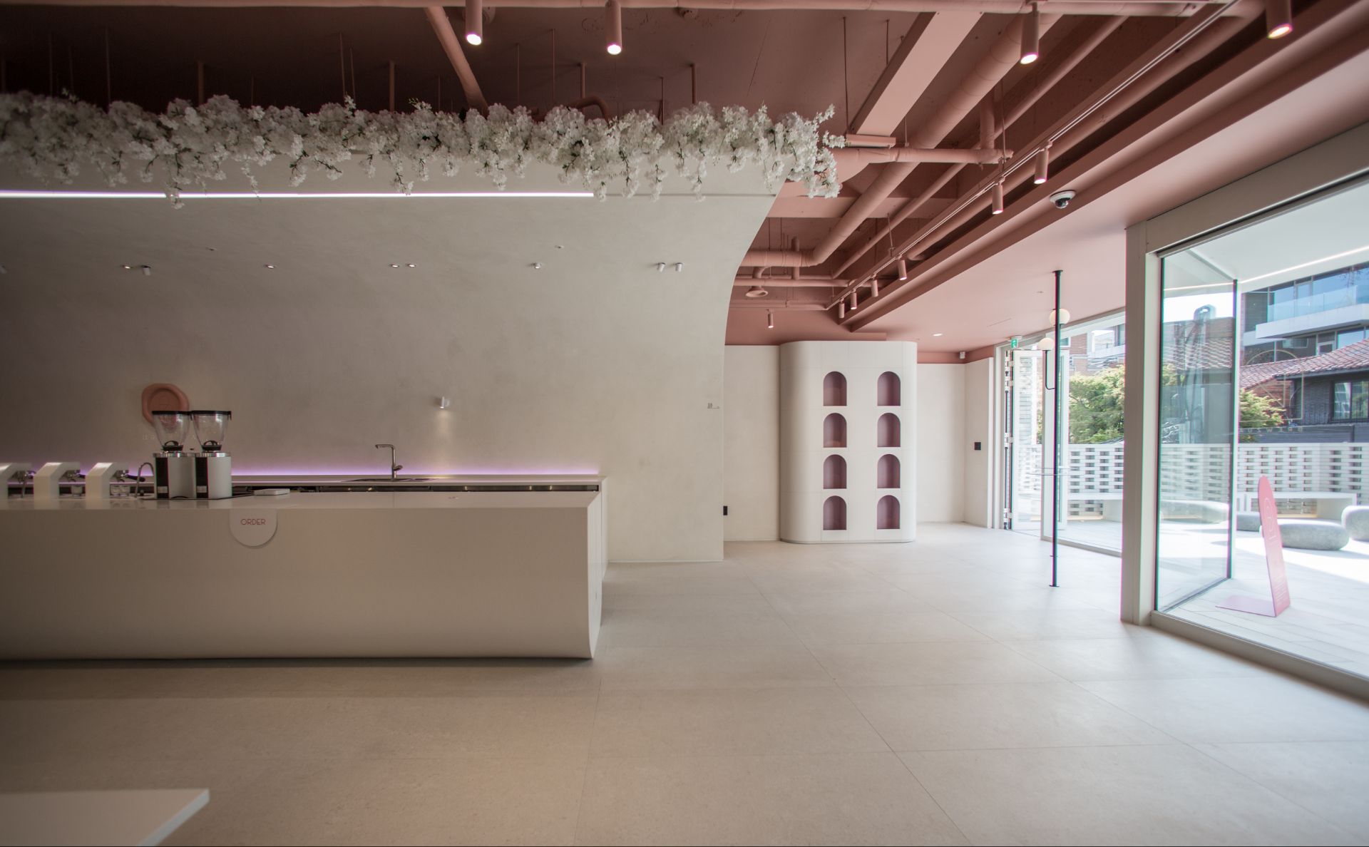 BREWZUA CAFE in Nunhyun interior project image 5