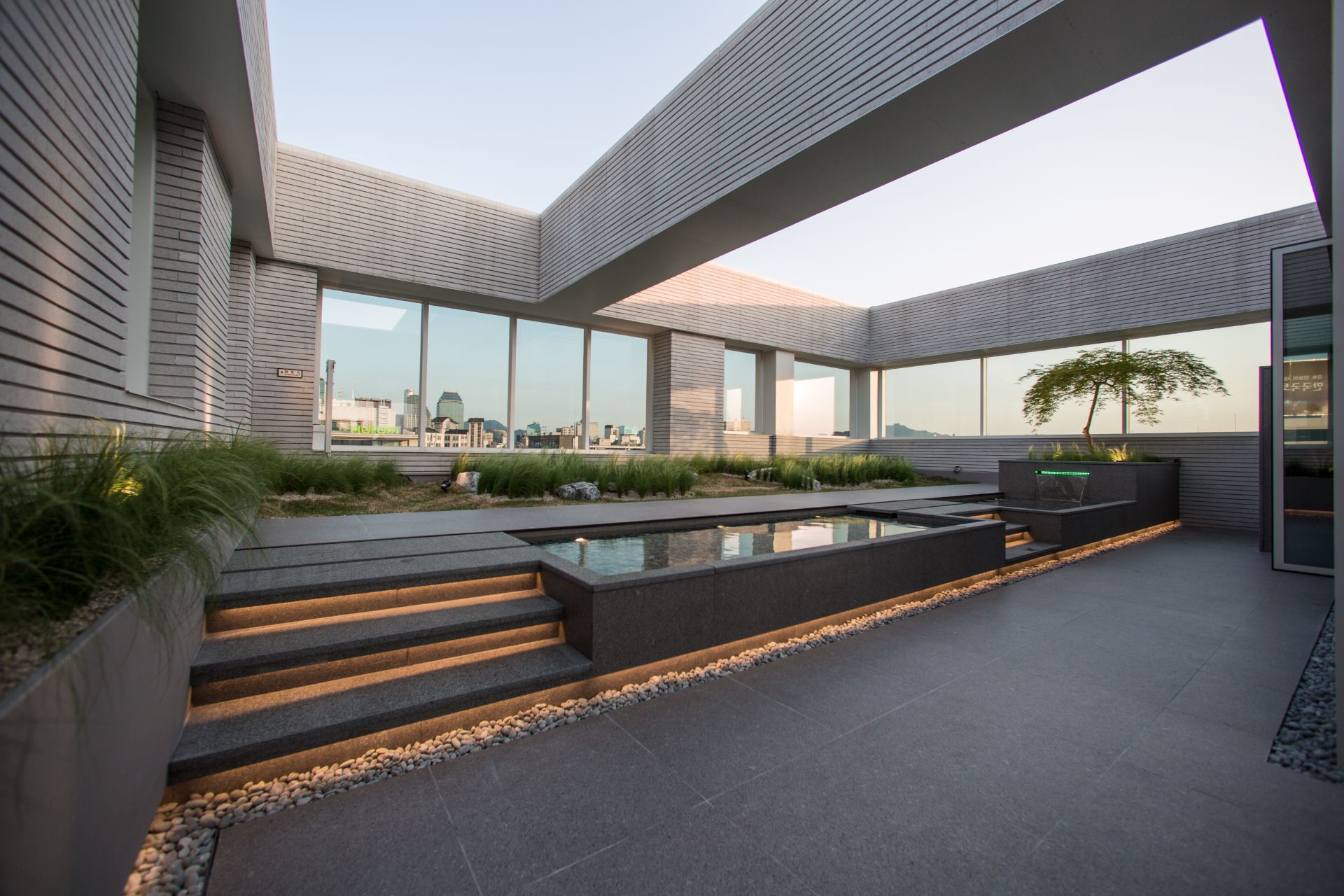 CHAI COMMUNICATION PLATFORM C - ROOFTOP interior project image 10