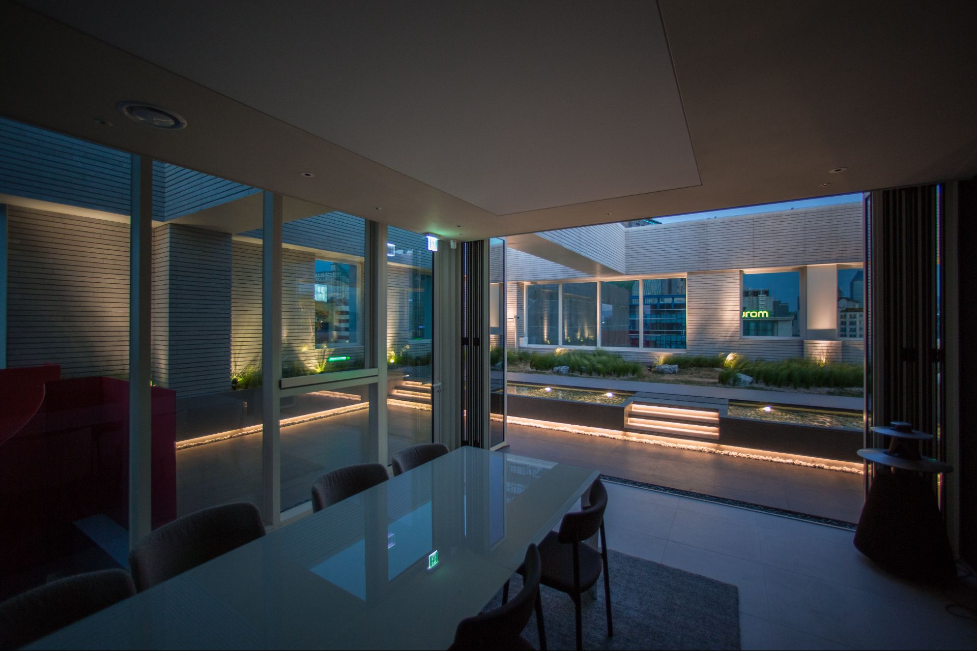 CHAI COMMUNICATION PLATFORM C - ROOFTOP interior project image 1