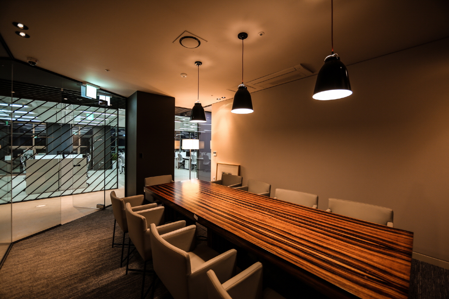 ALLBOX OFFICE interior project image 8