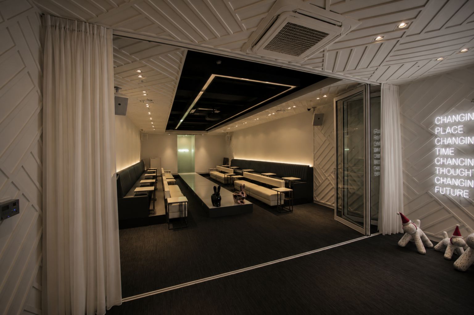 221B RUNWAY MULIPURPOSE HALL interior project image 2