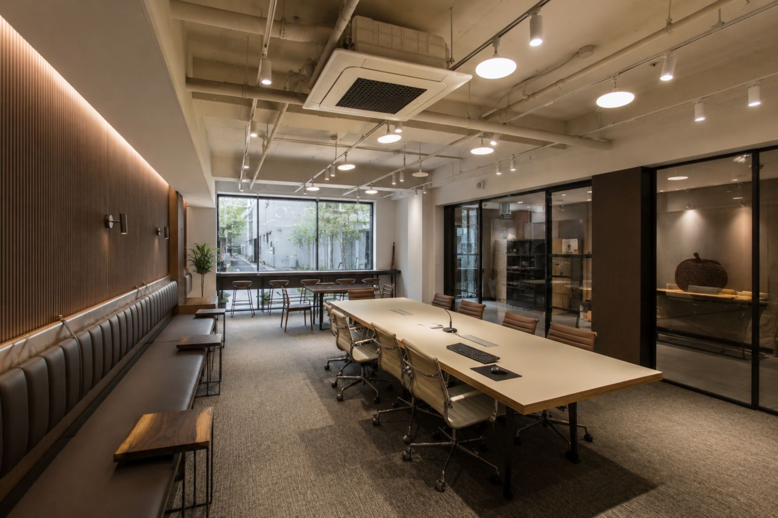 CTL Customs Group Office interior project image 3