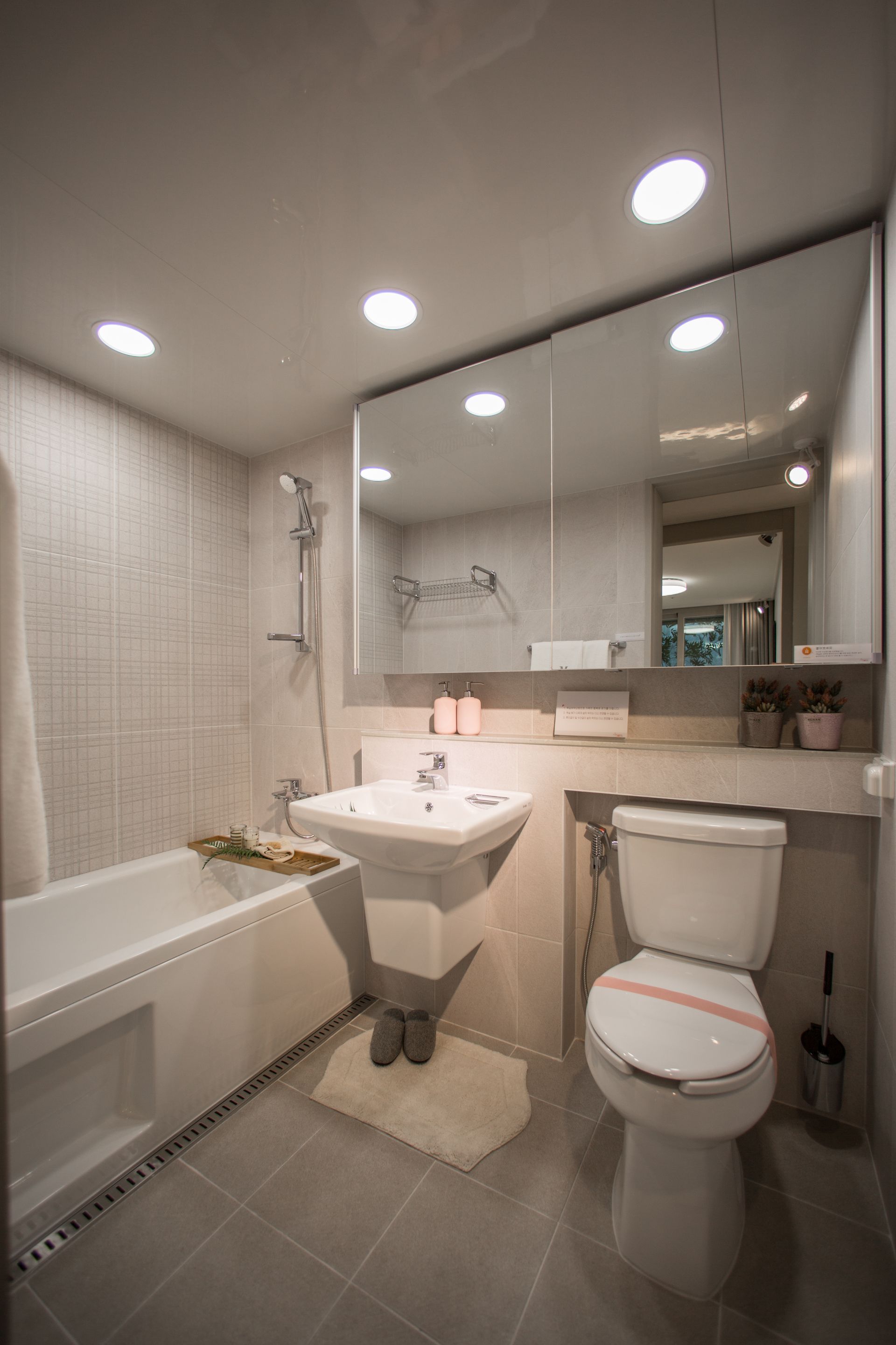 Daewon Cantavil Suyu Palace Housing Gallery - 59A interior project image 6