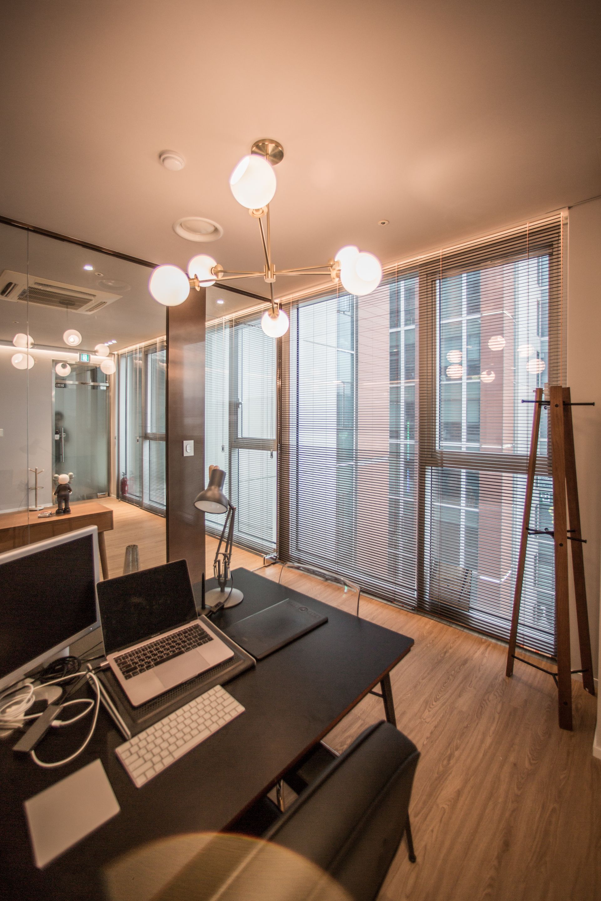 NEWOTHERS OFFICE interior project image 6