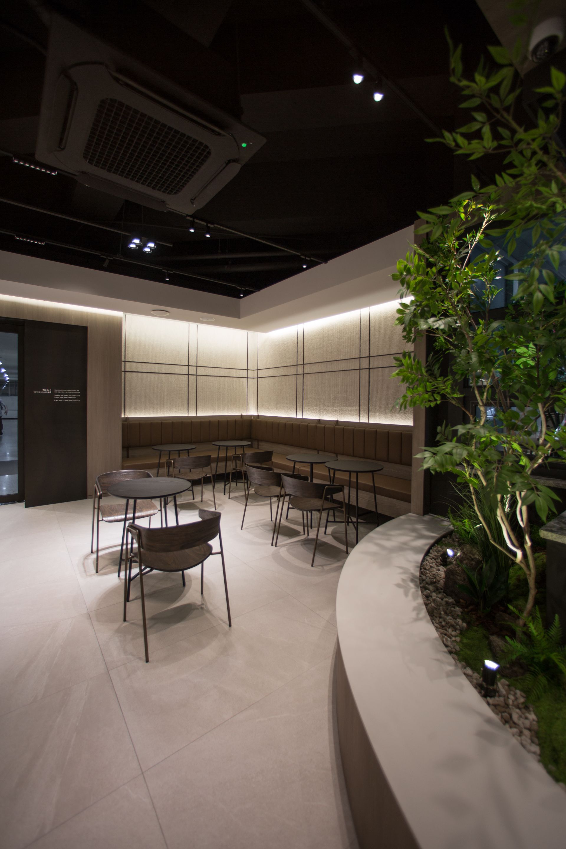 GOMACHANGGOL IN Catholic Church Deungchon 1-dong  interior project image 12